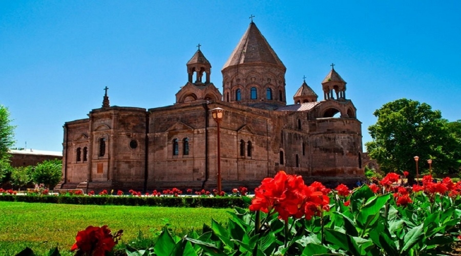 From Yerevan to Etchmiadzin  <br /> (8 hours)